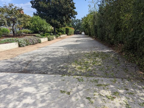 Private lane off Old House Rd. 