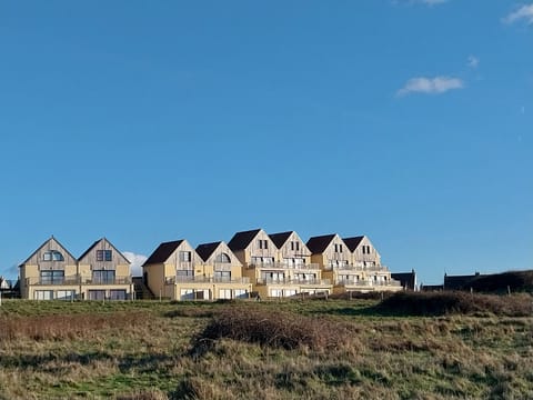 Le Petit paradis. Repos, musse, rust!