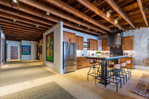 Open concept, you can see from entry to the street windows.