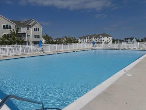 1st/Front community pool. Rear community pool is also available.