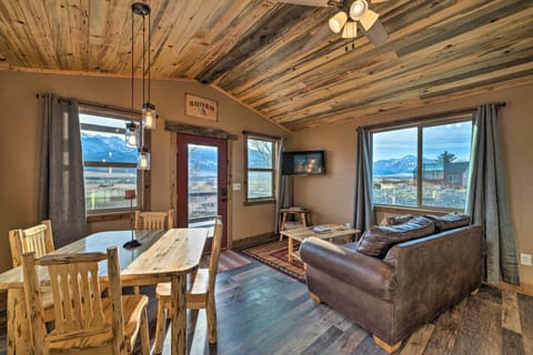 Livingston Vacation Rental | 1BR | 1BA | Stairs Required | 425 Sq Ft