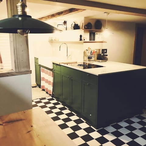 kitchen, lower apartment