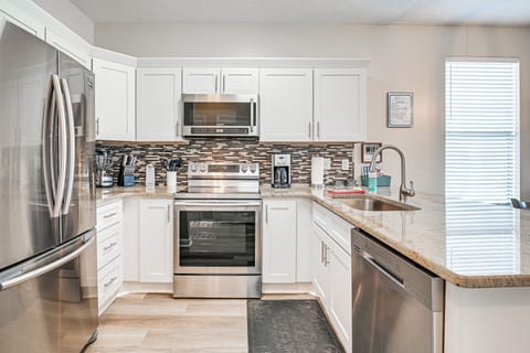 Fully Equipped Kitchen | Cooking Basics | Knife Set