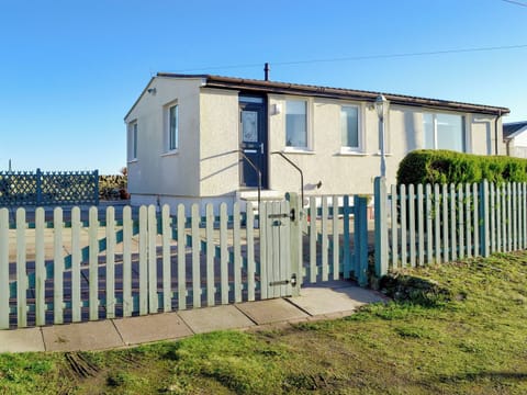 Delightful holiday accommodation | Wavecrest, Southerness, near Dumfries