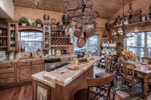 Kitchen area with bar sitting!