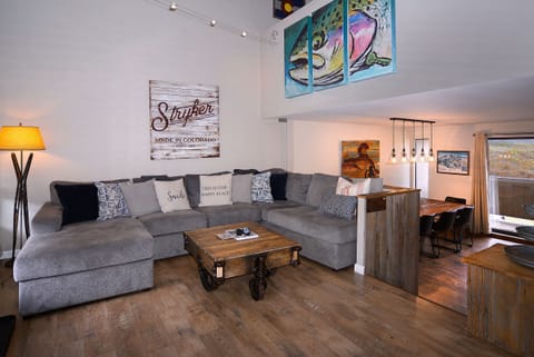 Remodeled Snowcrest condo