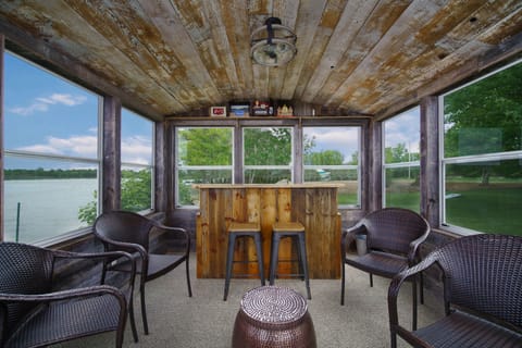 3 season room with bar and electric fireplace!