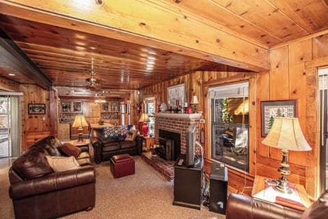 Fir Forest Cottage - Living Area Fireplace