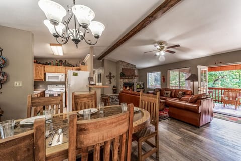 Front entrance/dining area