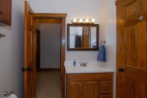 Downstairs Bathroom.