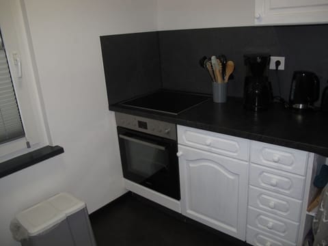 Sky, Property, Plant, Tree, Building, Land Lot, Slope, Shade, Asphalt, Wood