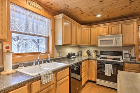 Make all you meals in the fully equipped kitchen.