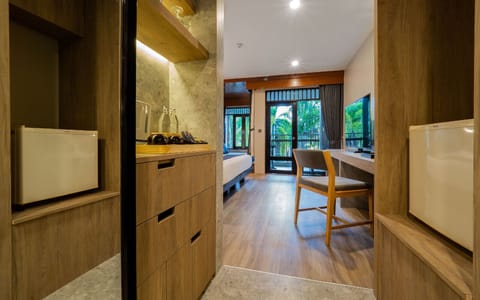 (SHA+)Khao Lak Pool Access room (P05) Hotel in Khuekkhak