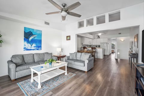 2nd floor living area.