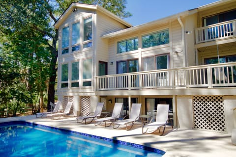 Back of house with plenty of room for lounging and relaxing