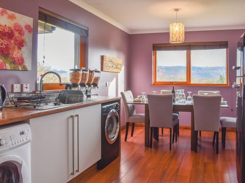 Lovely kitchen/diner | Cushendall House, Banavie, near Fort William