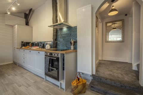 Ground floor: Stylish modern kitchen