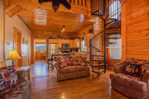 Welcome to Bear Claw! A premier mountain cabin in the Smoky Mountains.