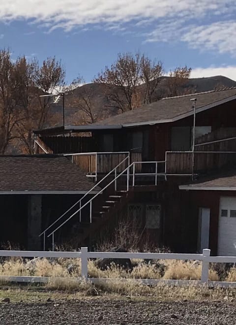Pheasant Run Studio Apartment