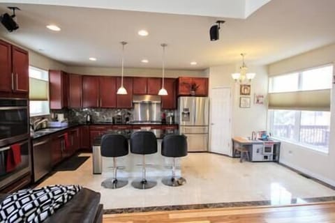 0e79a7e2 3dd3 4424 8a86 6ff847d0cd19