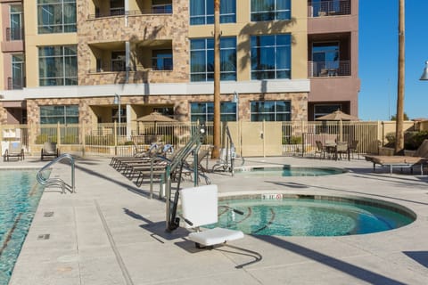 Enjoy the splendid outdoor pool in the summer!