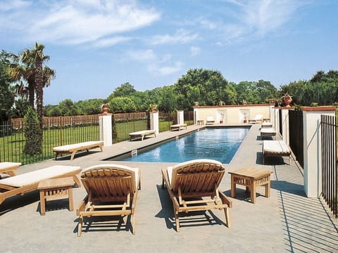 Cloud, Sky, Water, Property, Furniture, Swimming Pool, Plant, Outdoor Furniture, Tree, Chair