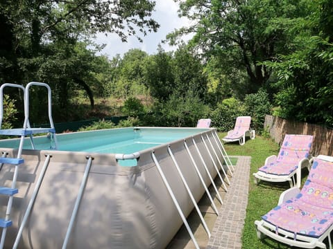Swimming Pool, Property, Leisure, Backyard, Real Estate, Tree, House, Grass, Yard, Furniture