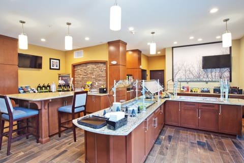 Enjoy FREE on-site breakfast when you stay with us!