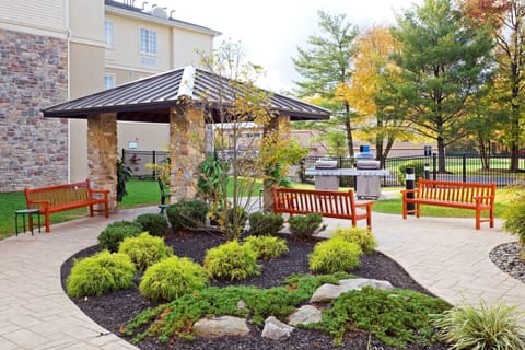 Enjoy the great amenities of this property.