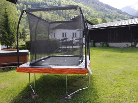 Property, Grass, House, Yard, Real Estate, Lawn, Land Lot, Tree, Home, Building