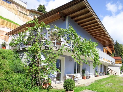 Property, House, Building, Architecture, Real Estate, Residential Area, Home, Facade, Cottage, Roof