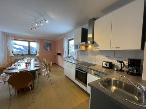 Furniture, Countertop, Cabinetry, Kitchen Sink, Sink, Building, Table, Tap, Kitchen Appliance, Wood