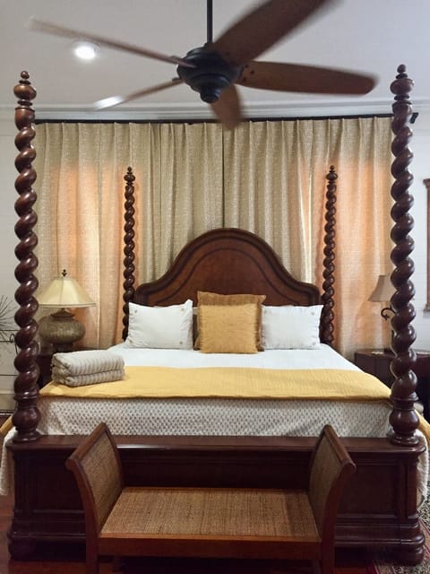 Our most elaborate suite on the 2nd floor~Autumn Moon~.  