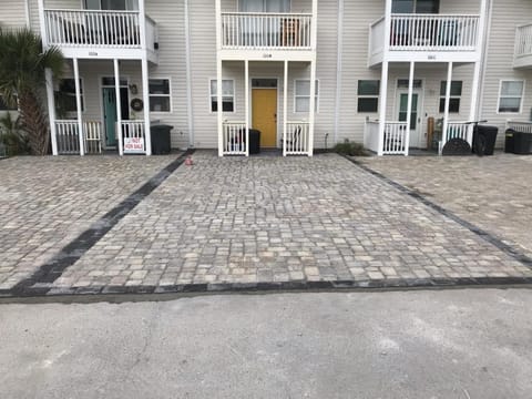 extra large parking pad right in front of home