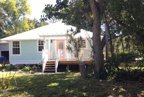 Turtle Cottage. Completely remodeled, everything is new and in great condition. 