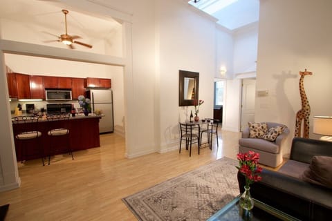 Comfortable living room with fireplace. (1)