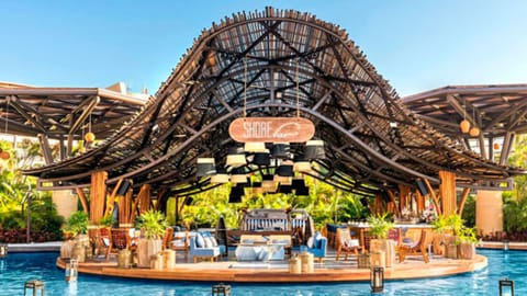 Shore Bar lounge