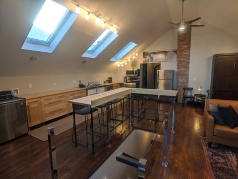 Living/dining: upper level