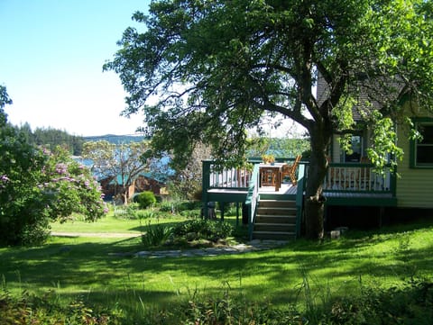 Your beautiful vacation home, spectacular view on a 140 acre estate