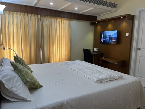 Master Bed Room
