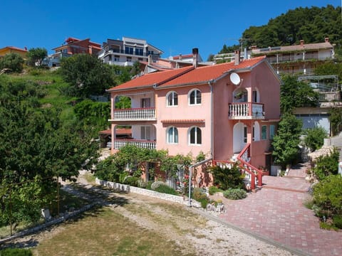 Plant, Building, Sky, Property, Window, Azure, Tree, House, Urban Design, Neighbourhood