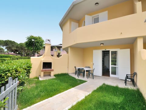 Property, House, Building, Real Estate, Home, Residential Area, Estate, Villa, Apartment, Room