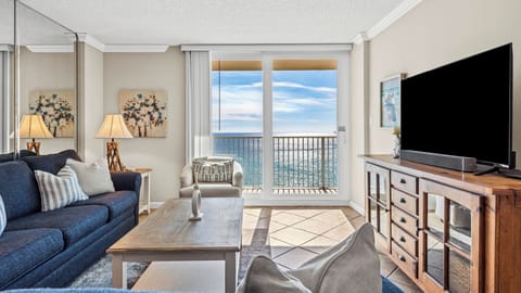 BreachCrest 1102 - Living area with Gulf views
