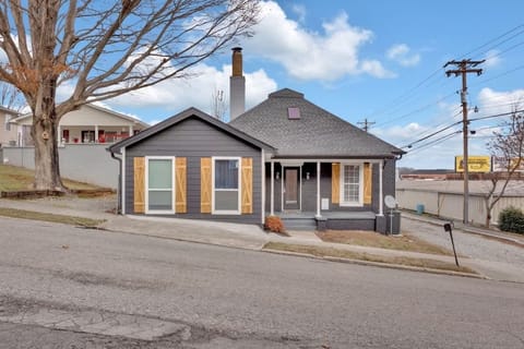 Front view of cottage