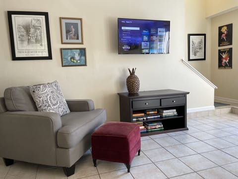 HD Roku TV with Sling Orange and Blue included