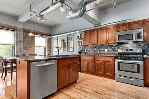 Plenty of space in this kitchen