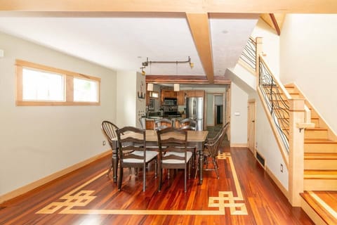 Dinning room with extra leaf in back closet.