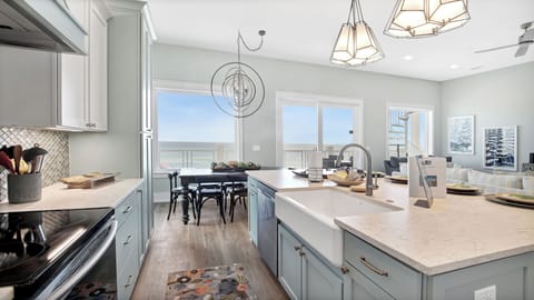 Main Living, Kitchen and Dining Area