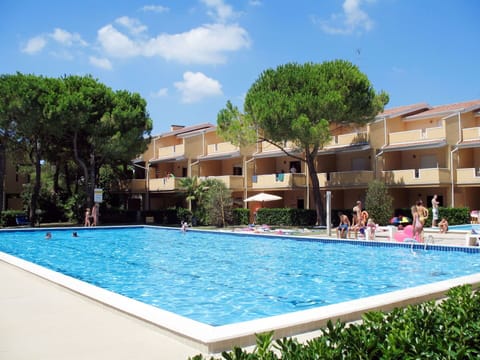 Swimming Pool, Property, Leisure, Resort, Leisure Centre, Building, Town, Resort Town, Vacation, Real Estate