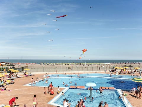 Beach, Vacation, Leisure, Tourism, Fun, Shore, Summer, Swimming Pool